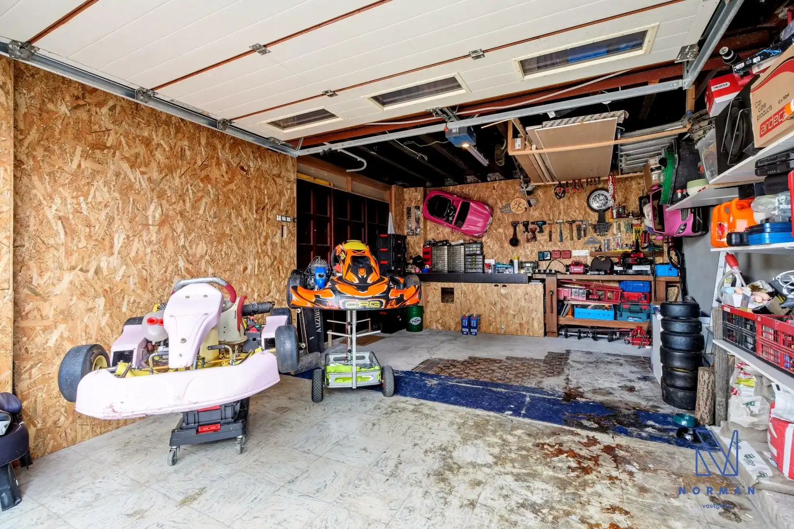 Instapklare gezinswoning met 4 slaapkamers, 2 badkamers en zuidgerichte tuin in Wevelgem foto 16