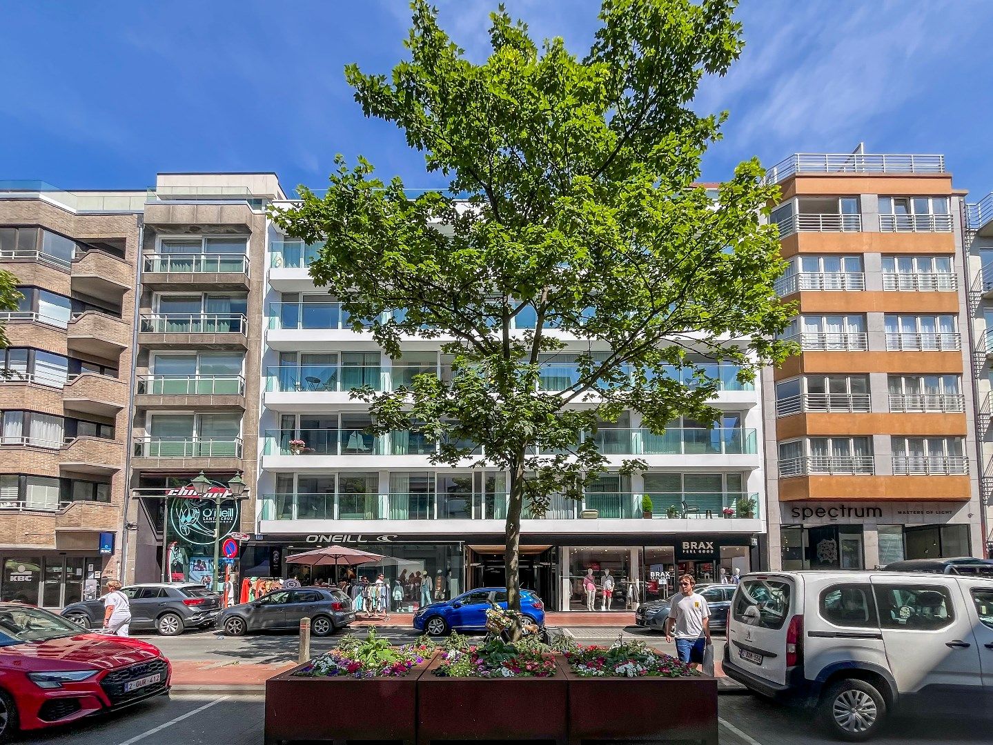 Aangenaam en zonnig  2 slaapkamer appartement in de Lippenslaan, nabij het Van Bunnenplein en de zeedijk.  foto 15