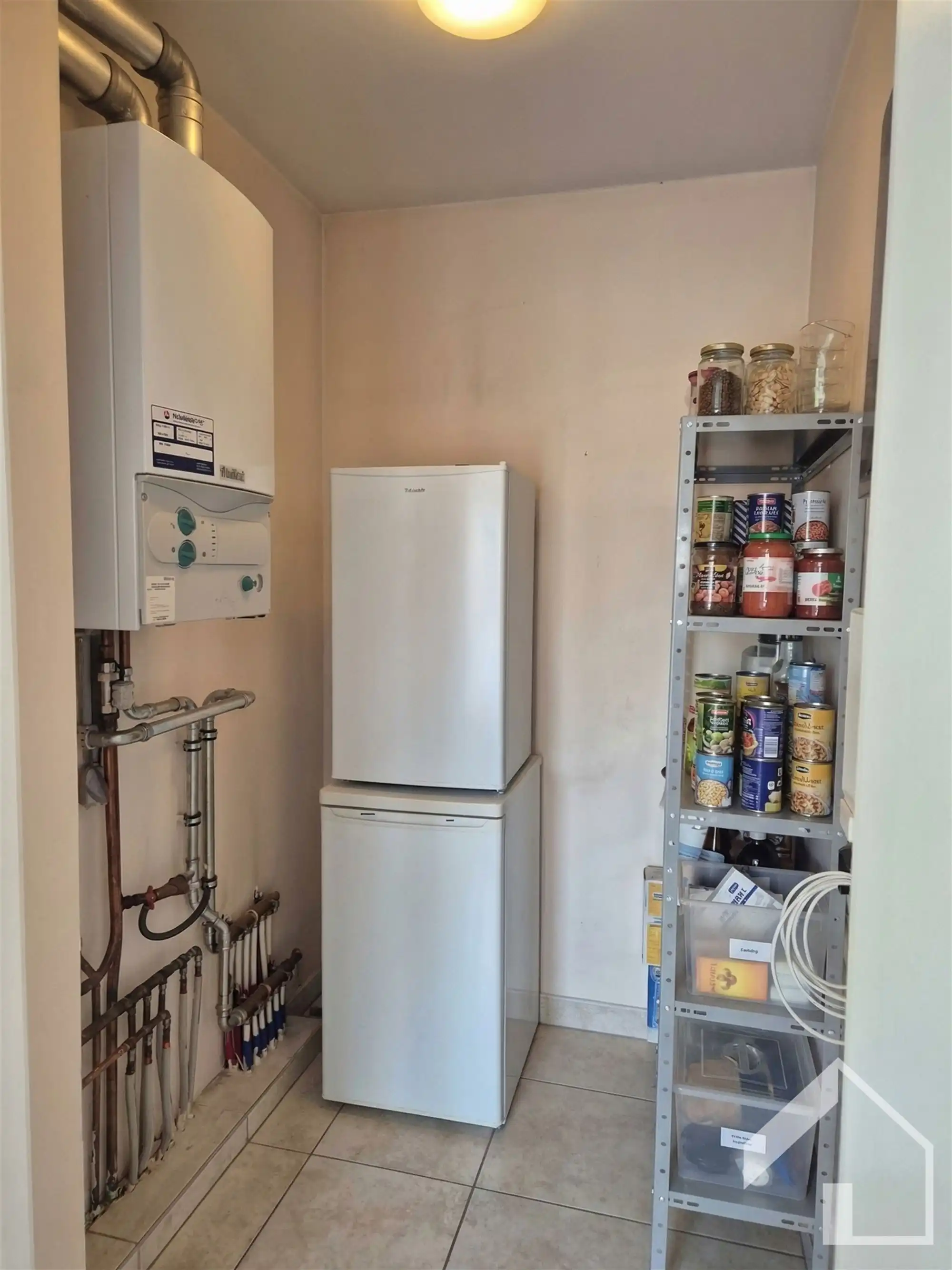 Ruim, energiezuinig appartement met 2 slaapkamers, terras, garage en lift!  foto 5