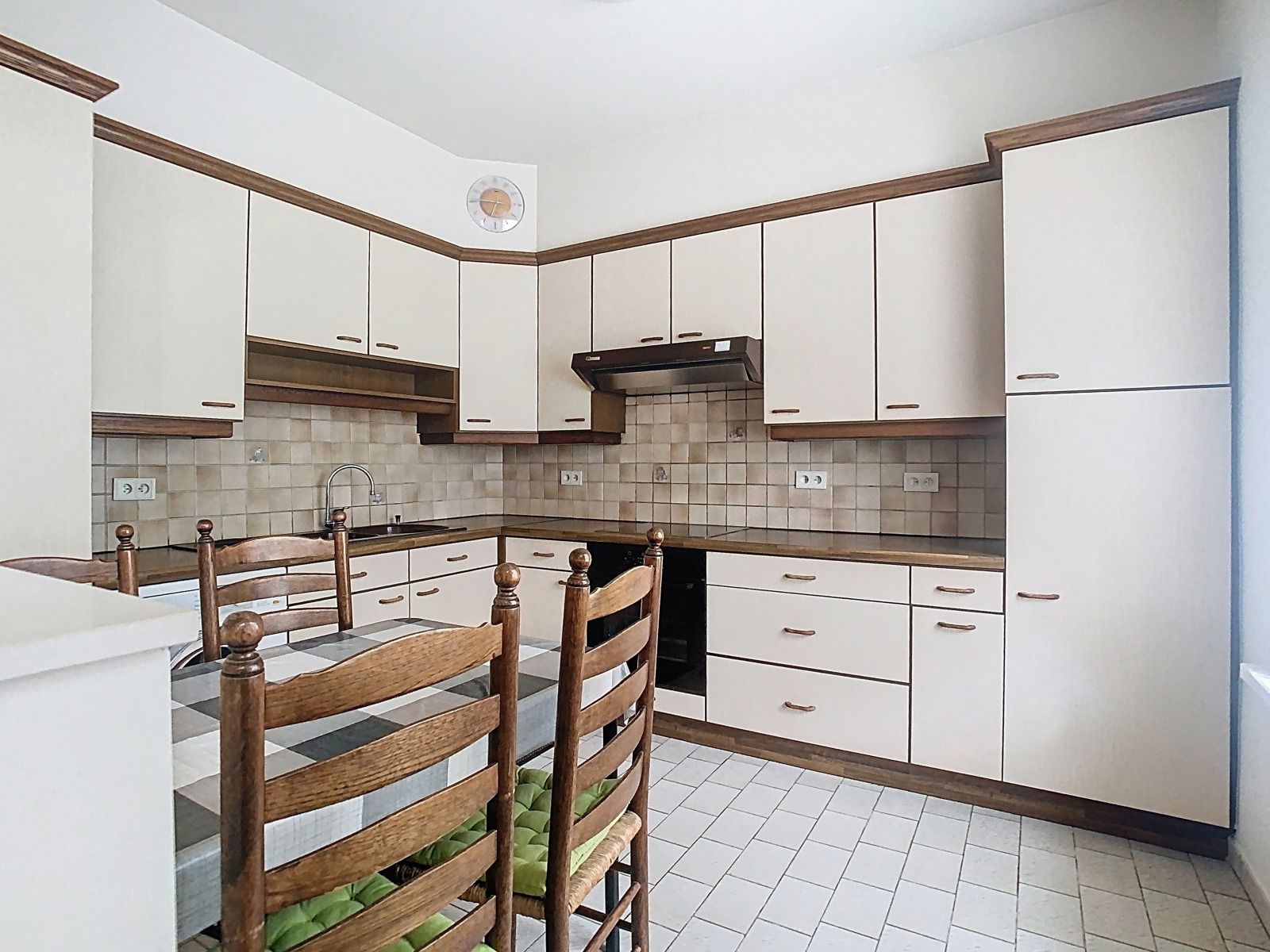 Instapklare alleenstaande woning met 3 SLPK, tuin én garage! foto 7