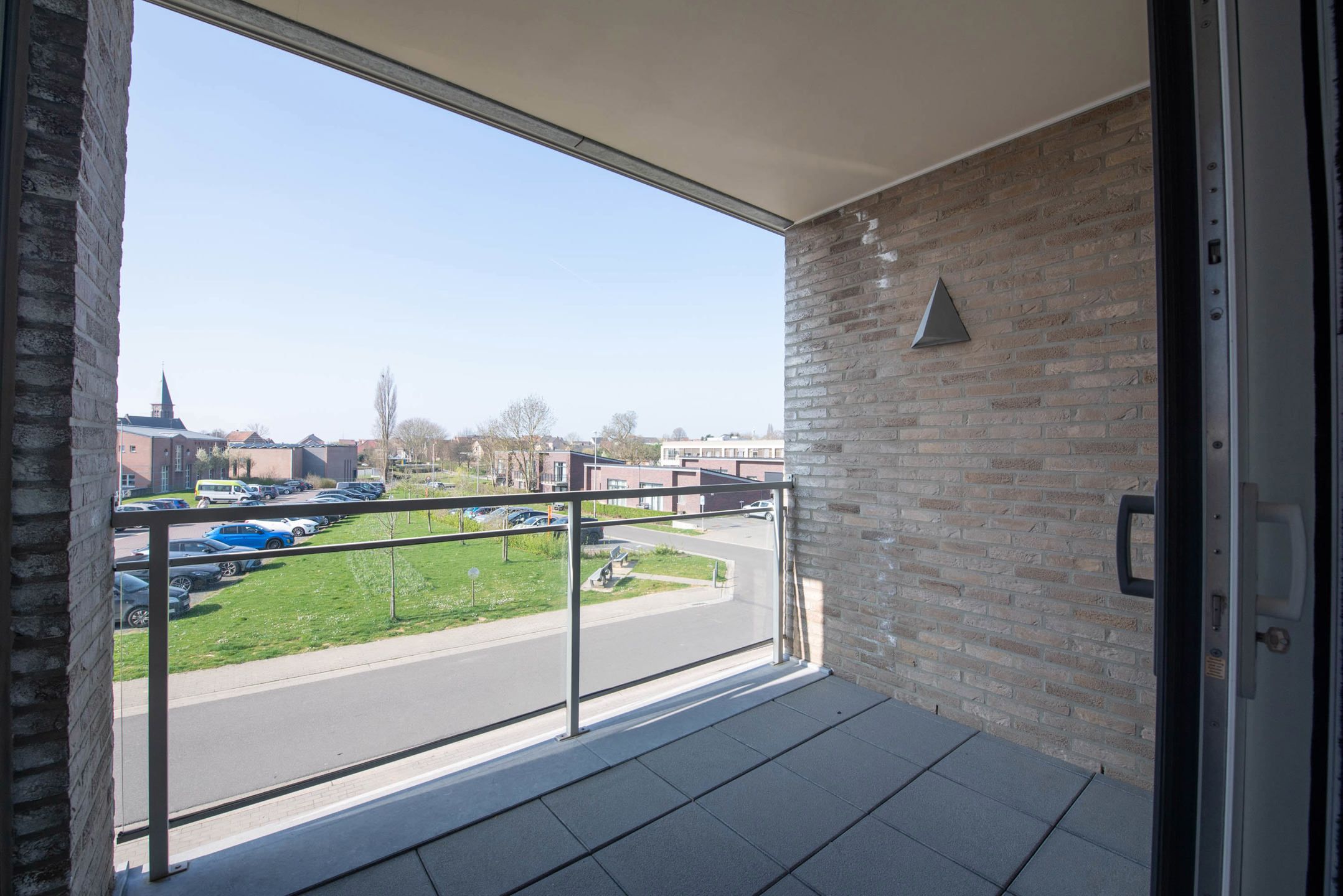 Serviceflat met autostandplaats & kelderberging foto 10