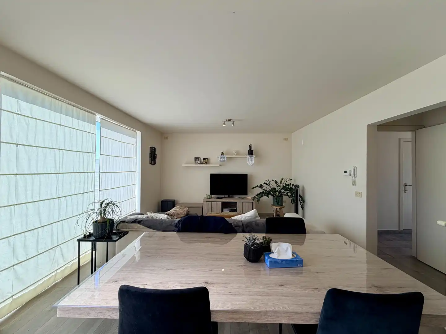 Ruim duplex appartement met garage nabij centrum Meulebeke! foto 4
