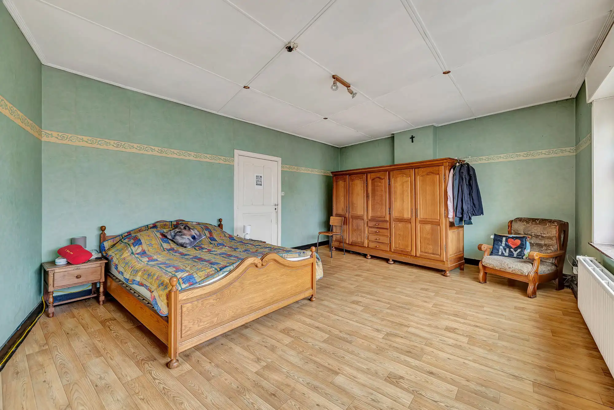 Ruime te renoveren woning op 12a 80ca gelegen in het centrum van Gooik foto 19