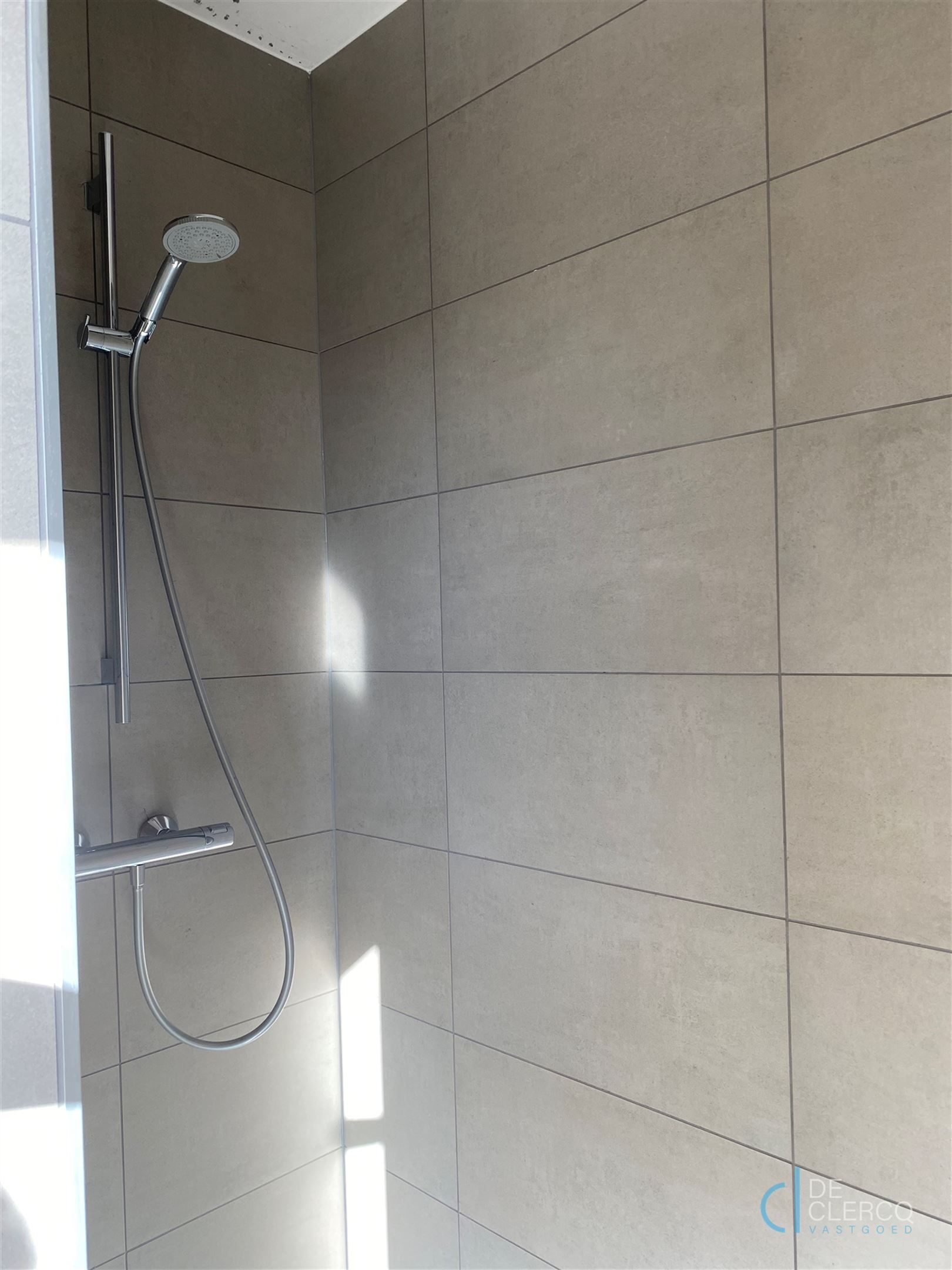 Nieuwbouwwoning te huur in mooie verkaveling te Oostakker!  foto 9