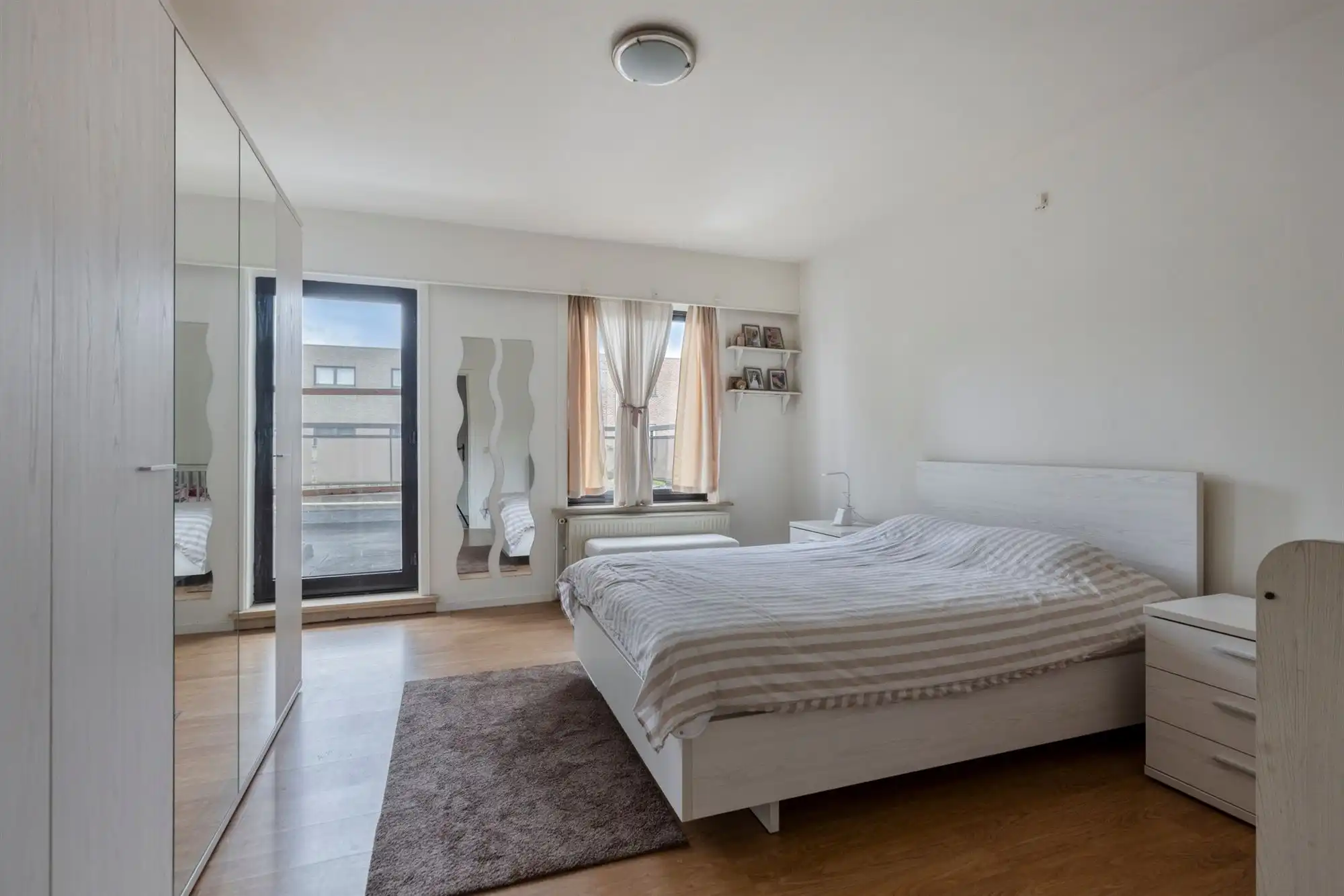 Instapklaar appartement met twee slaapkamers foto 11