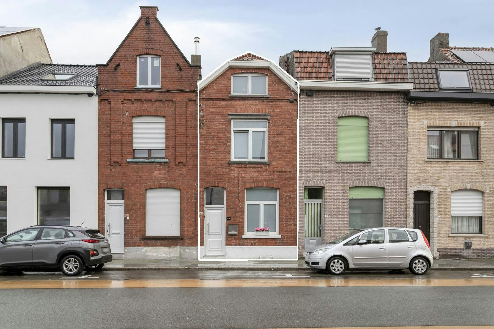Hoofdfoto van de publicatie: Instapklaar huis met 3 slaapkamers te koop in Kortrijk!