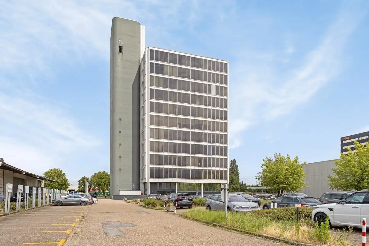 Kantoren te huur met prachtig uitzicht over de haven van Antwerpen foto 16