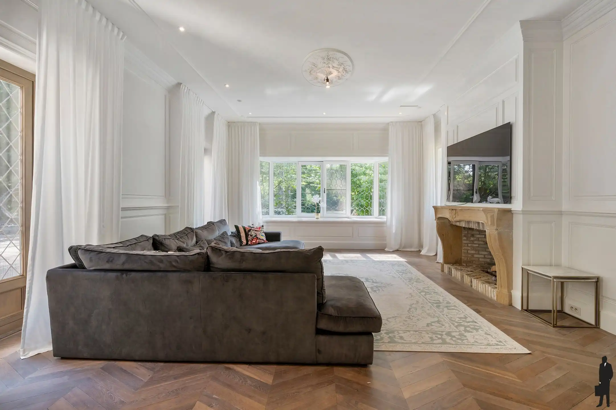 Karaktervolle villa met binnenzwembad in de "Lint" foto 9