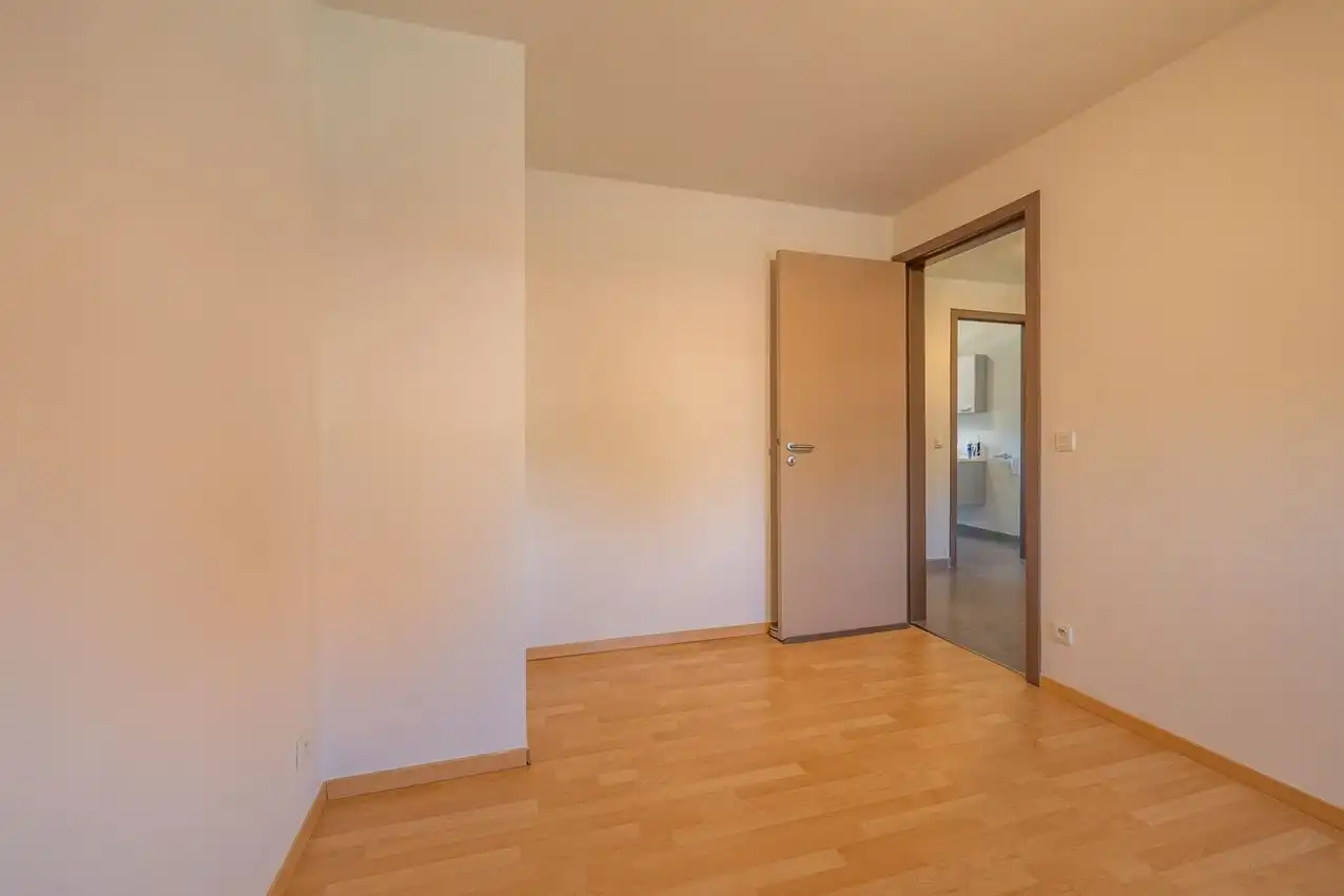 Recente gezinswoning 4 slk in doodlopende straat foto 18