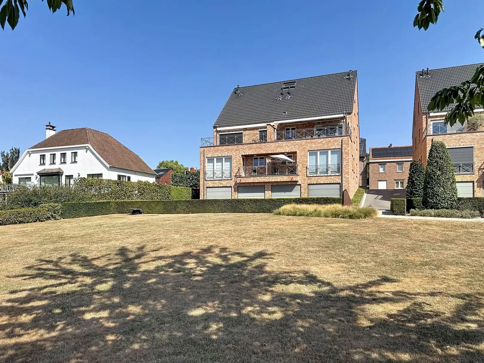 Instapklaar app,2 slpks, garage, kelder, autostaanplaats foto 34