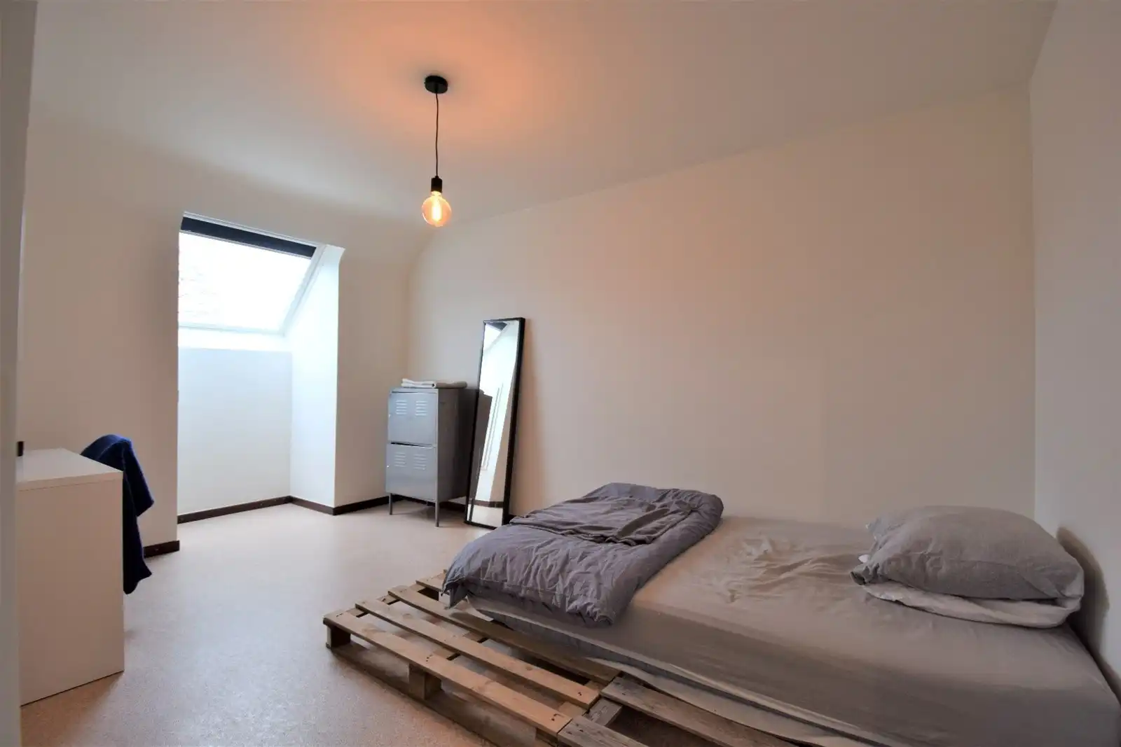Hoekwoning met drie slaapkamers, tuin en garage foto 10