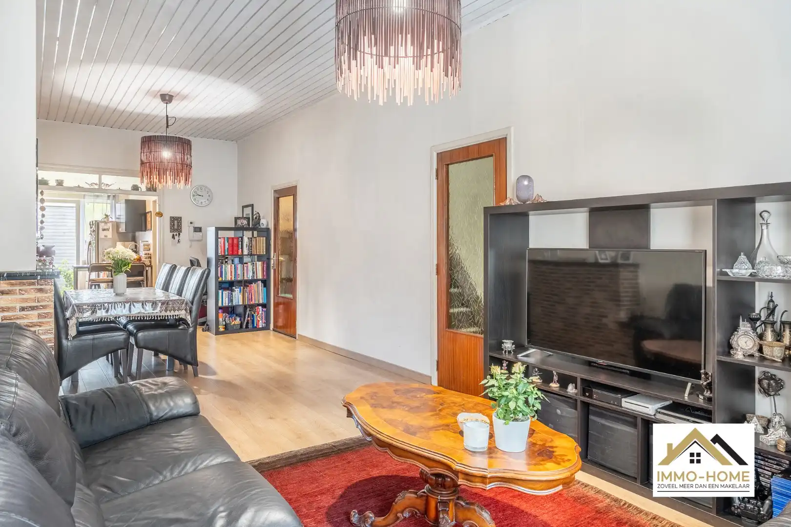 Hoofdfoto van de publicatie: mooie rijwoning op centrale ligging