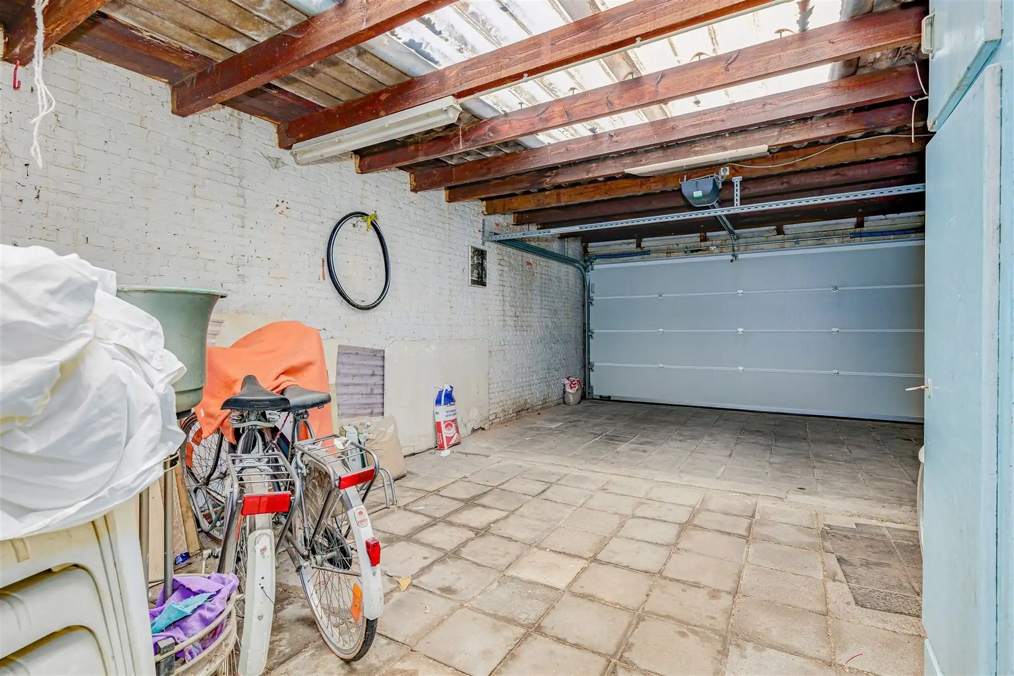 Woning met naastgelegen bouwgrond foto 6