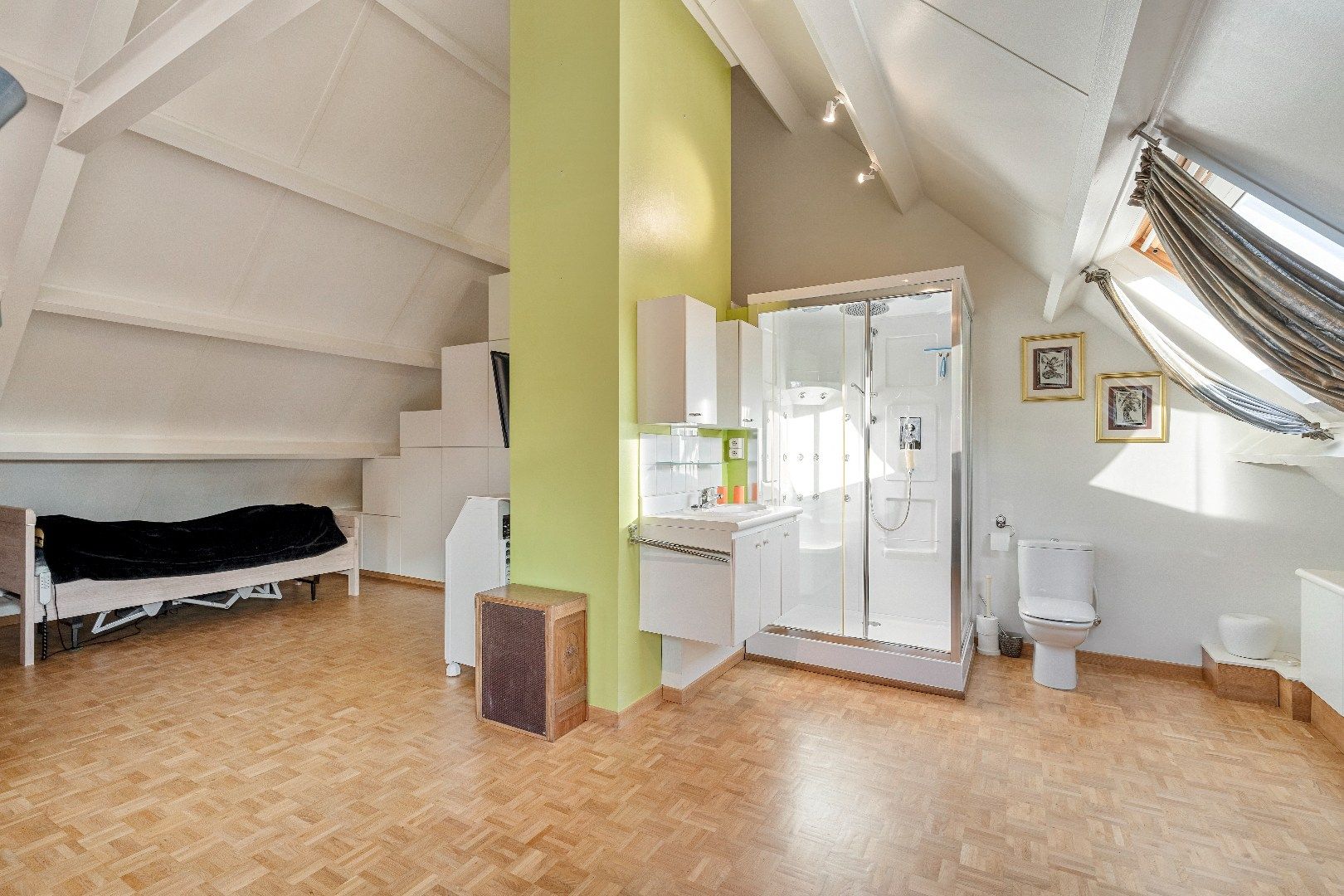 Statige en veelzijdige woning met karakter, energiezuinig comfort én prachtige tuin, op toplocatie. foto 40