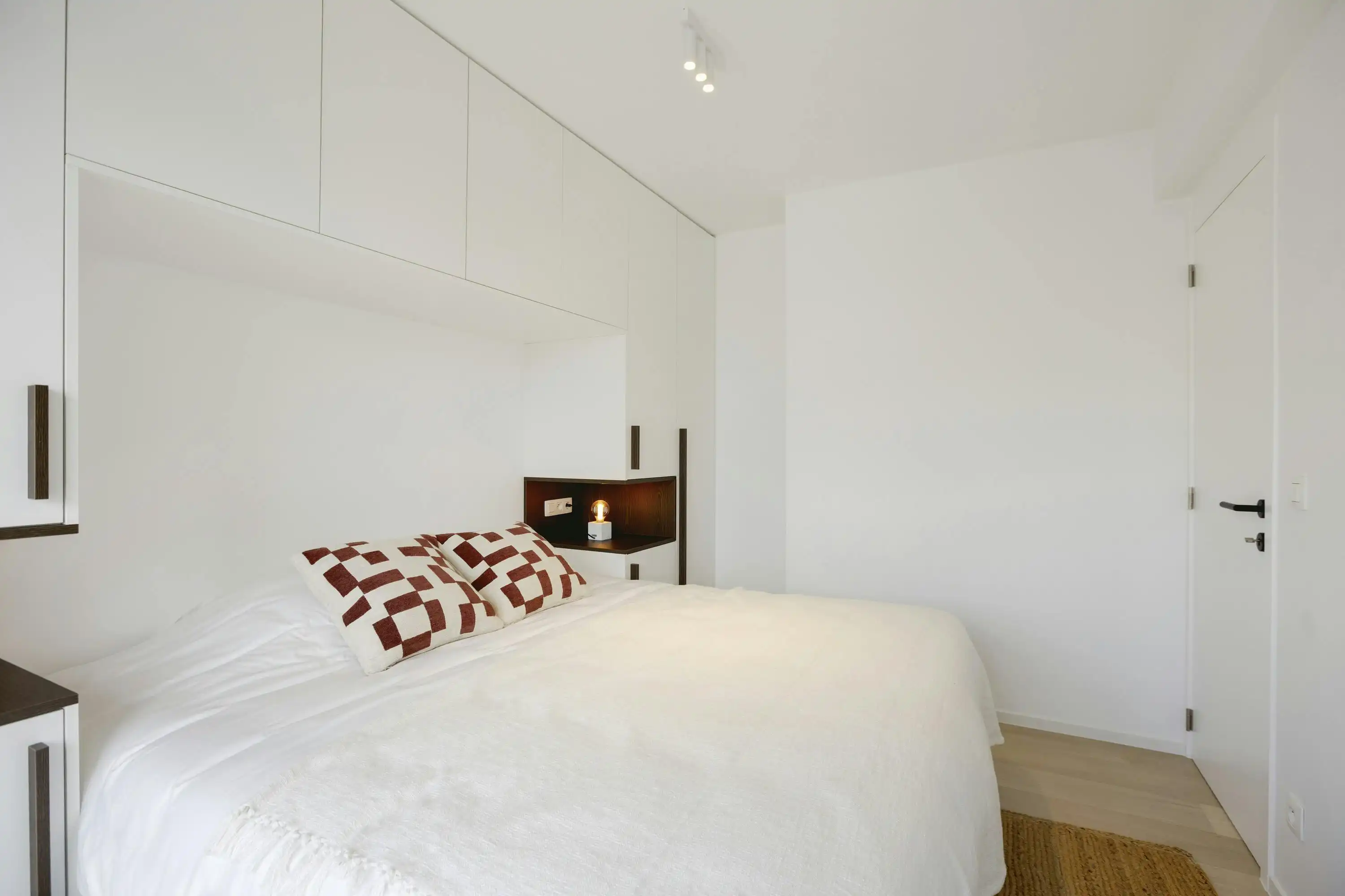 Gerenoveerd appartement met zeezicht te koop in Knokke-Heist foto 14