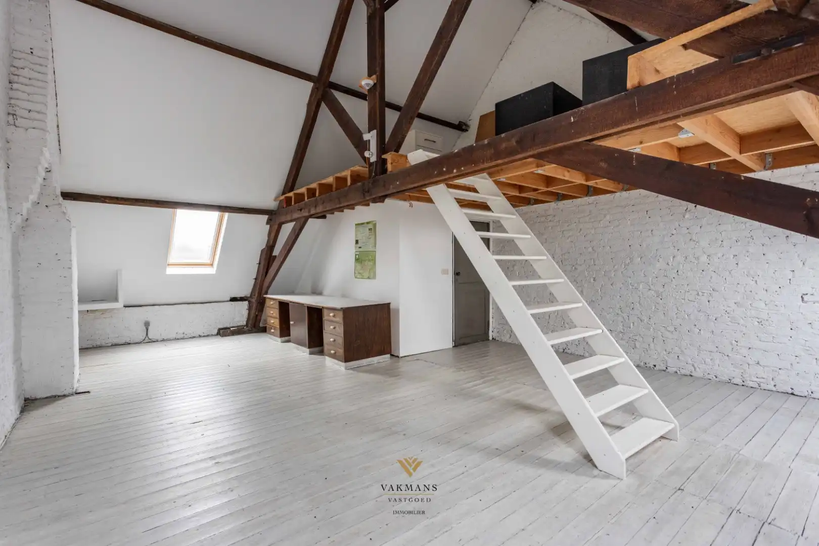 Voormalige directeurswoning foto 44