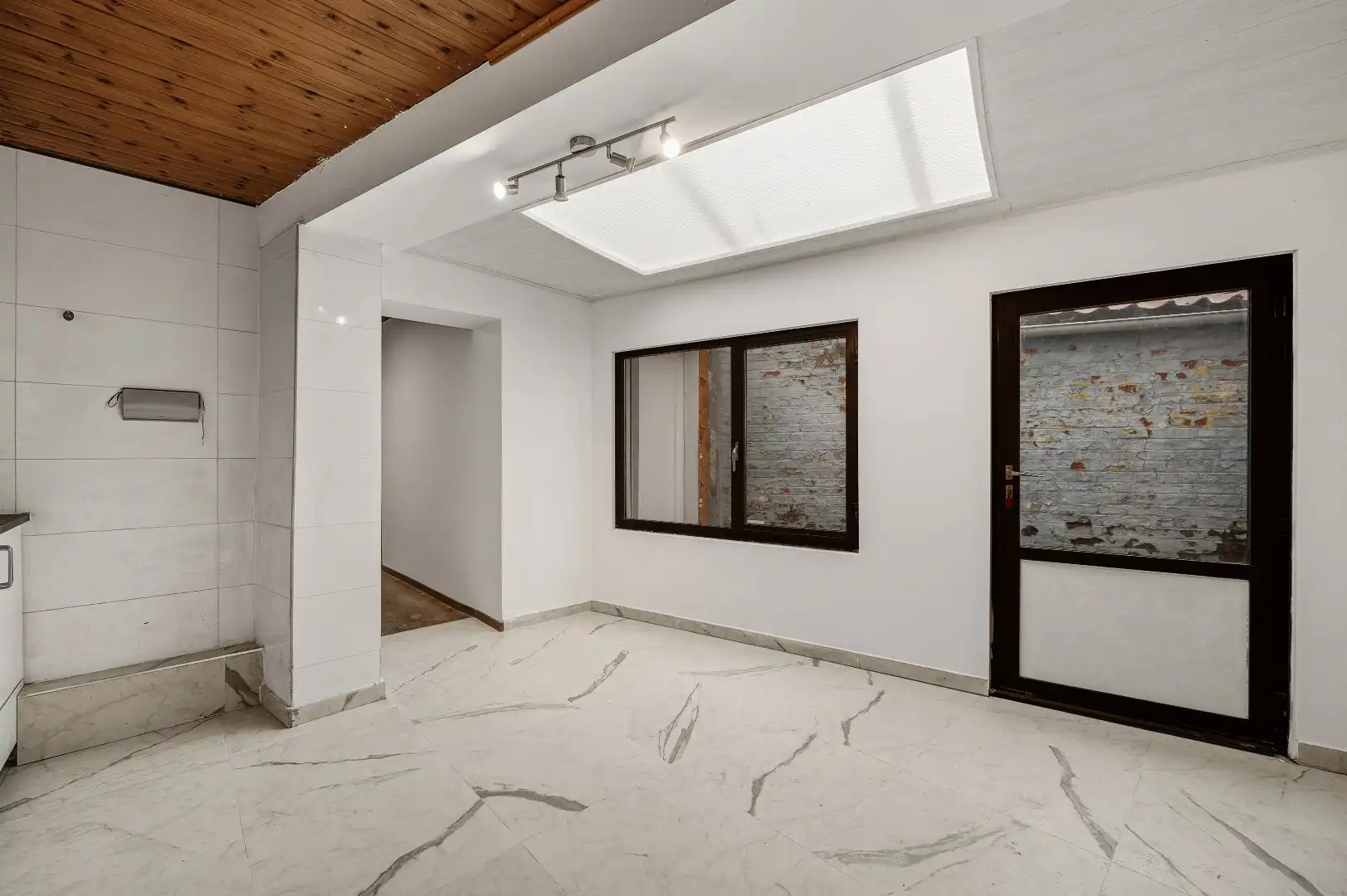 Gezellige rijwoning met 3 slaapkamers op de Tiense stadsrand foto 9