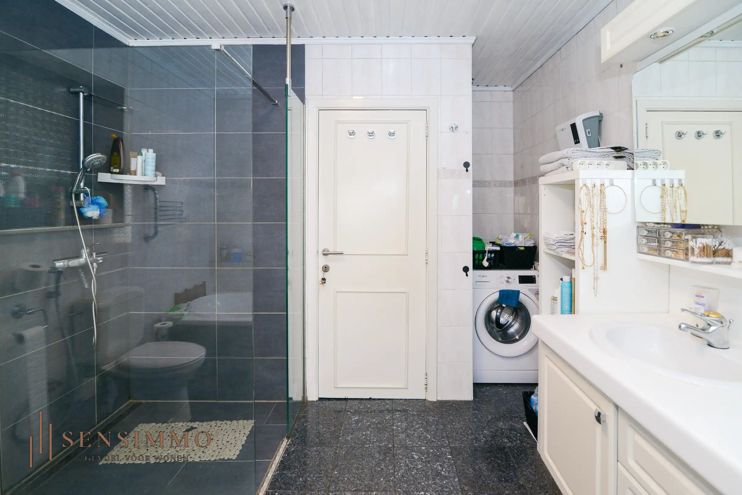 Instapklare, energiezuinige vrijstaande bungalow met 4 slaapkamers! foto 17