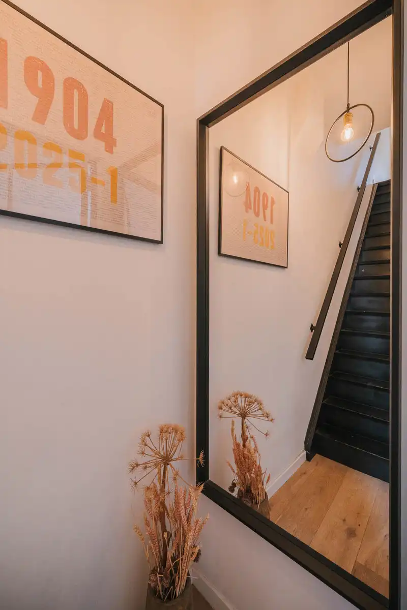 Vernieuwde starterswoning met leuke tuin foto 12