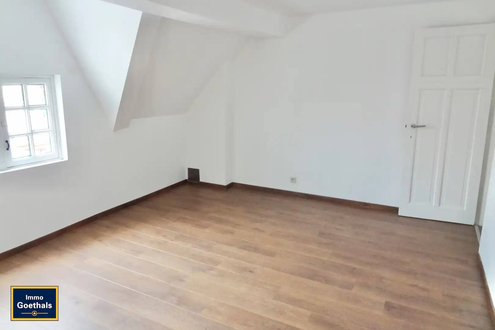 Karaktervolle woning in centrum Dadizele met tuin. 4 kamers. foto 19