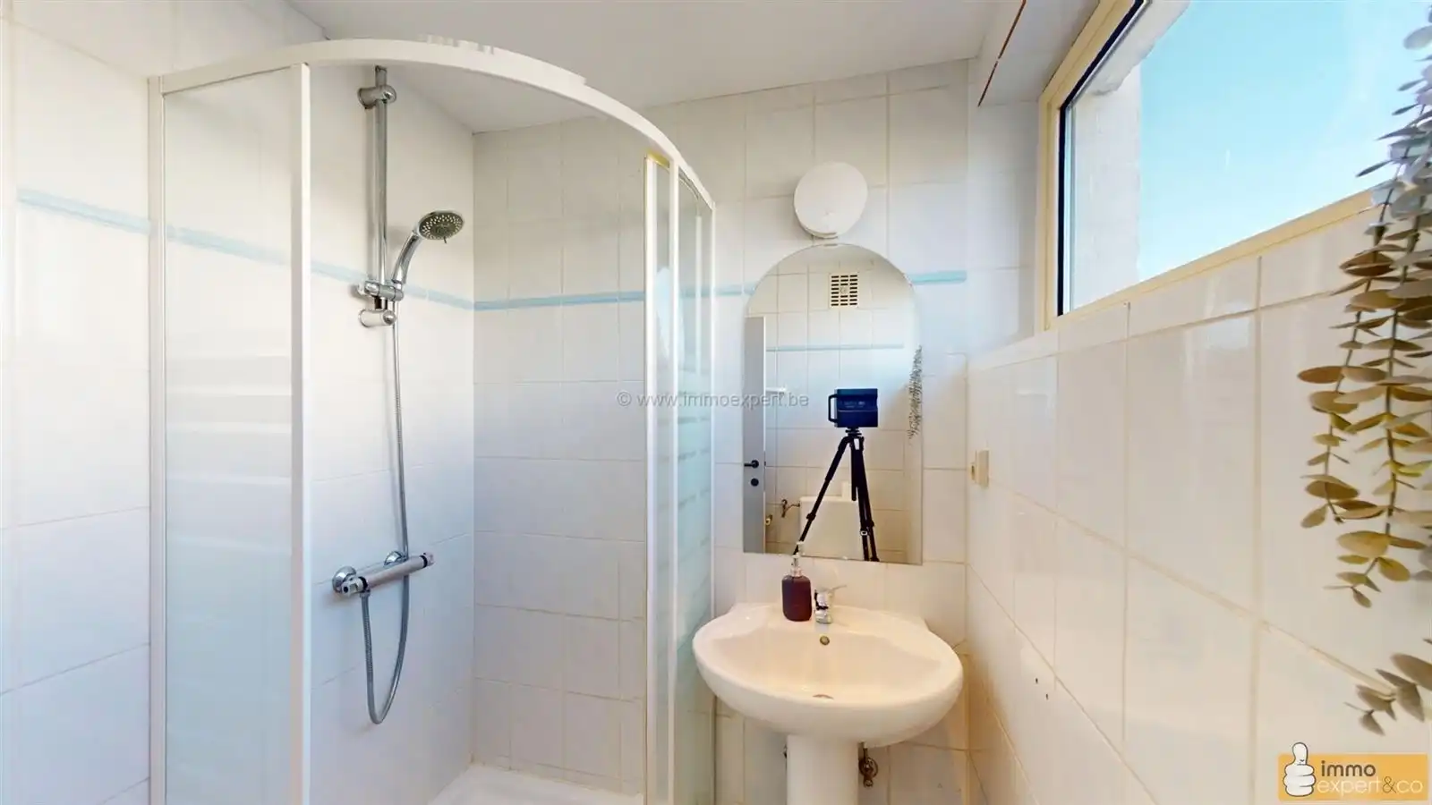 DILBEEK: Veelzijdige woning met 4 slaapkamers en 2 badkamers foto 24