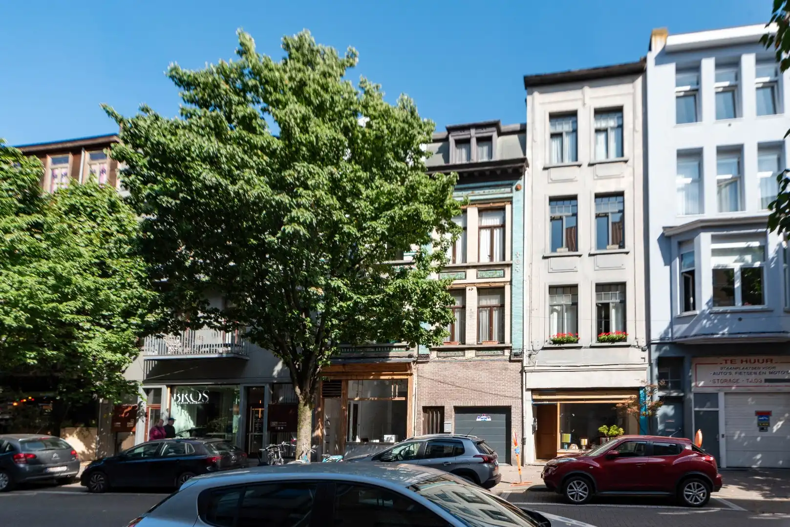 Karaktervolle te renoveren stadswoning in de Kloosterstraat foto 5