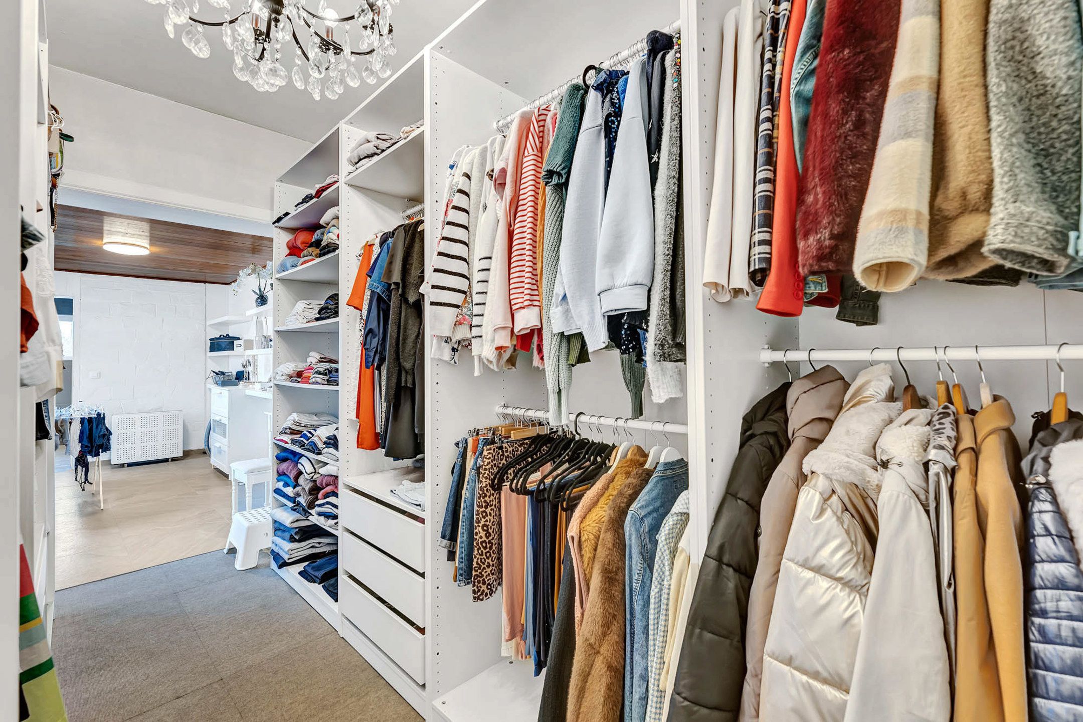 Instapklare woning met 5 slpks, tuin en fietsgarage foto 16