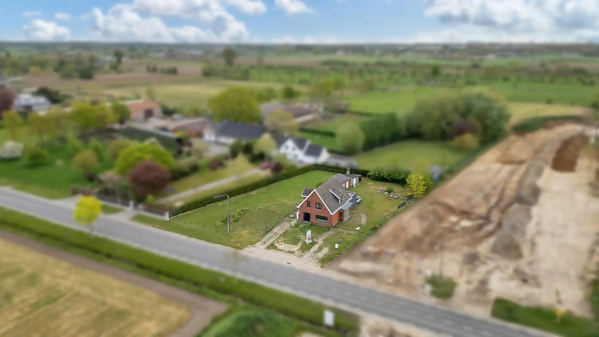 Energiezuinige alleenstaande woning met weide op 19a 37ca foto 2