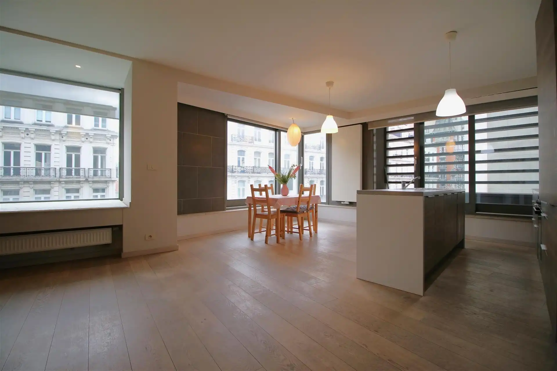 Ruim appt 3 slpk in hartje Brussel foto 4