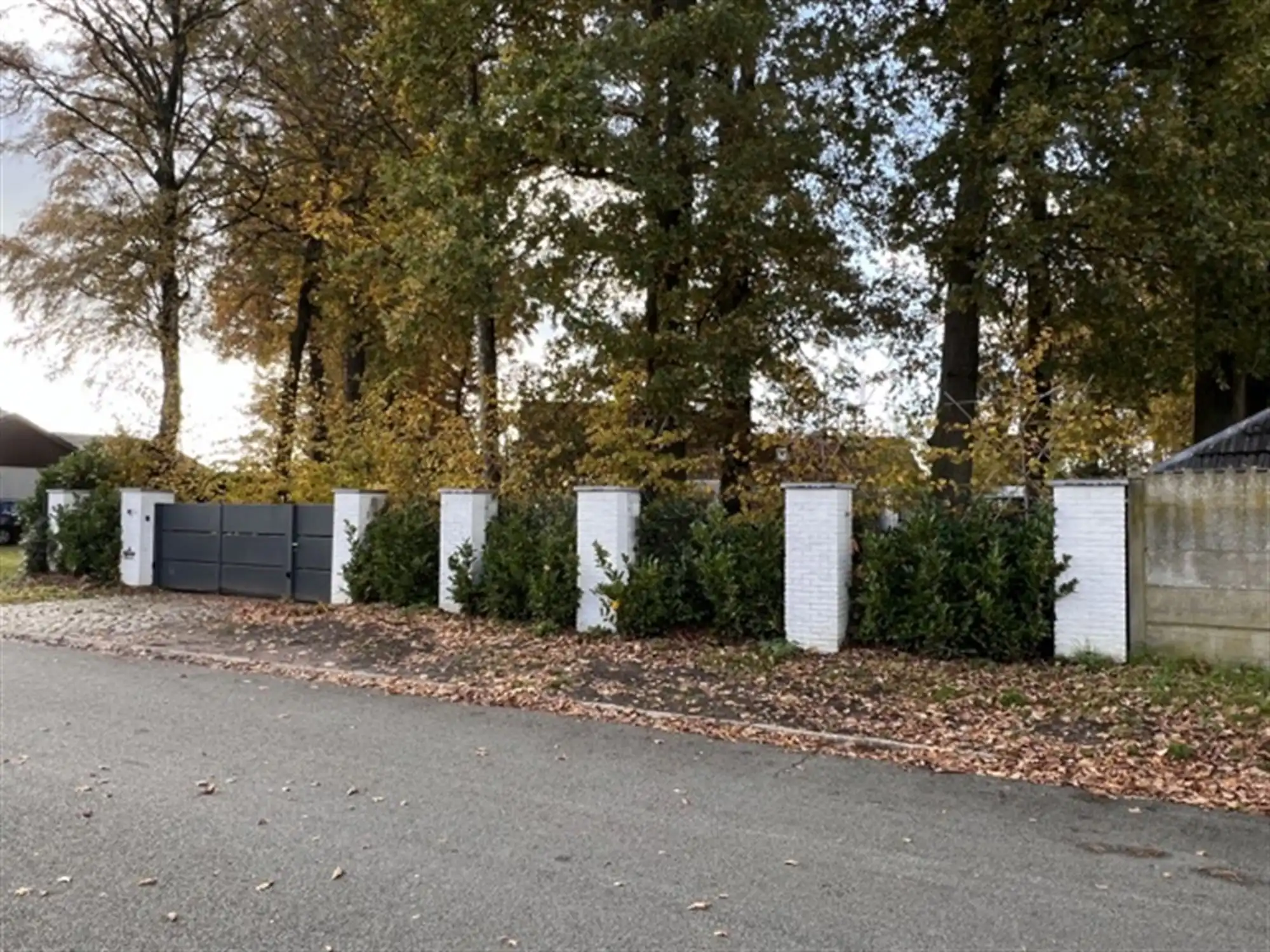 Unieke villa gelegen op grote grond (5.361 m²) foto 39