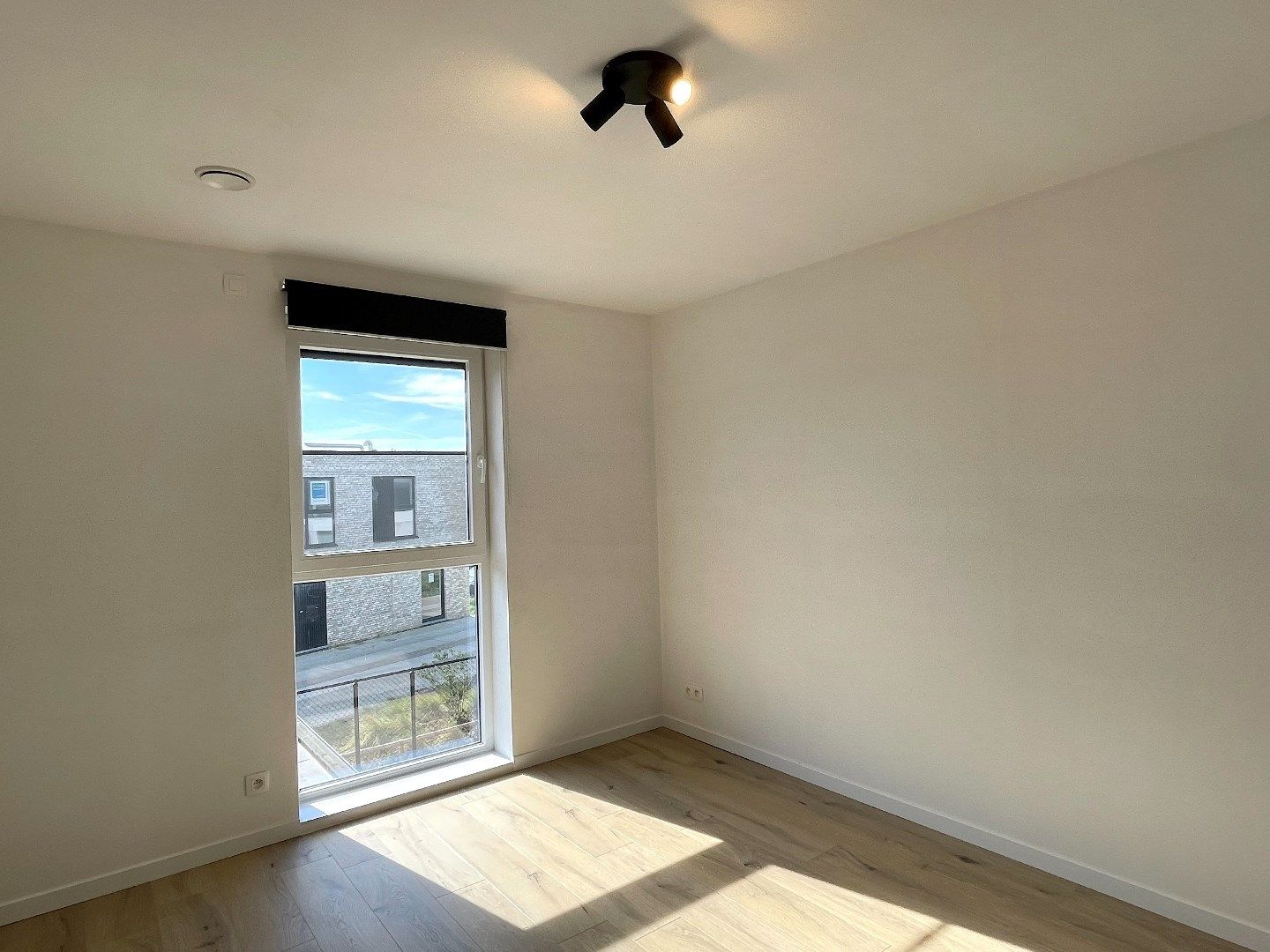 BEN-woning met 3 slaapkamers, zonnepanelen en staanplaats! foto 18