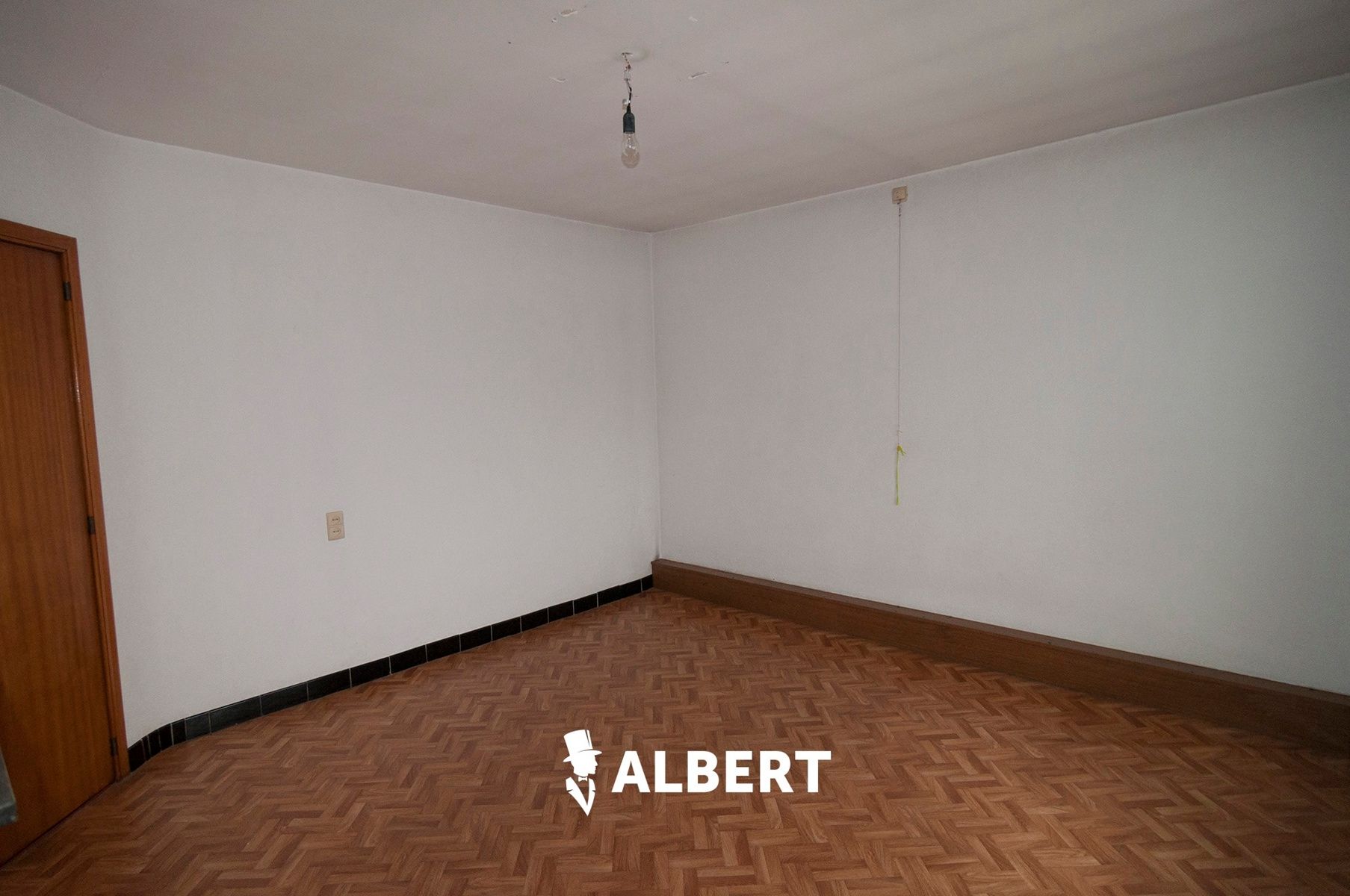 Te renoveren woning met grote tuin nabij centrum Diepenbeek! foto 14