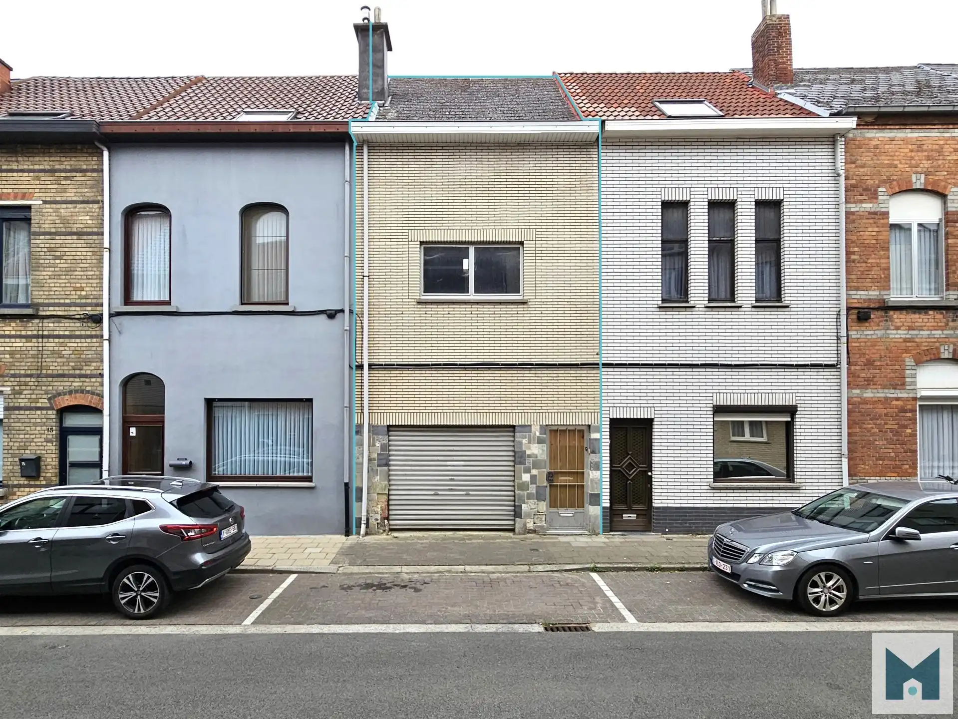 Hoofdfoto van de publicatie: Renovatieproject met veel potentieel te Aalst!