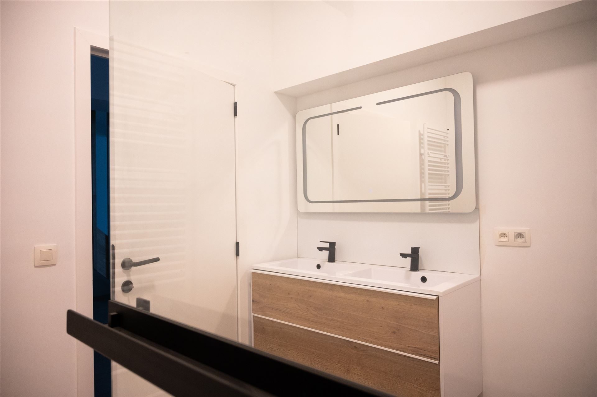 Woning met terras foto 27