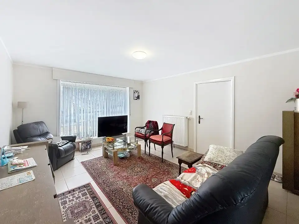 Centraal gelegen woning met terras en 1 slaapkamer foto 2