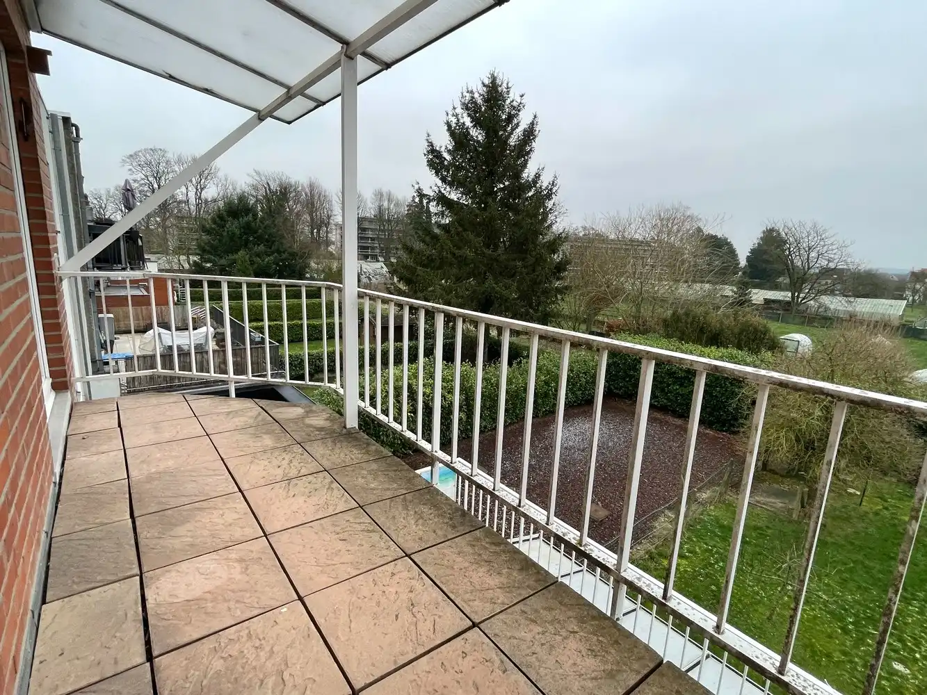 Mooi gerenoveerd appartement aan het dorpsplein van Maleizen foto 11