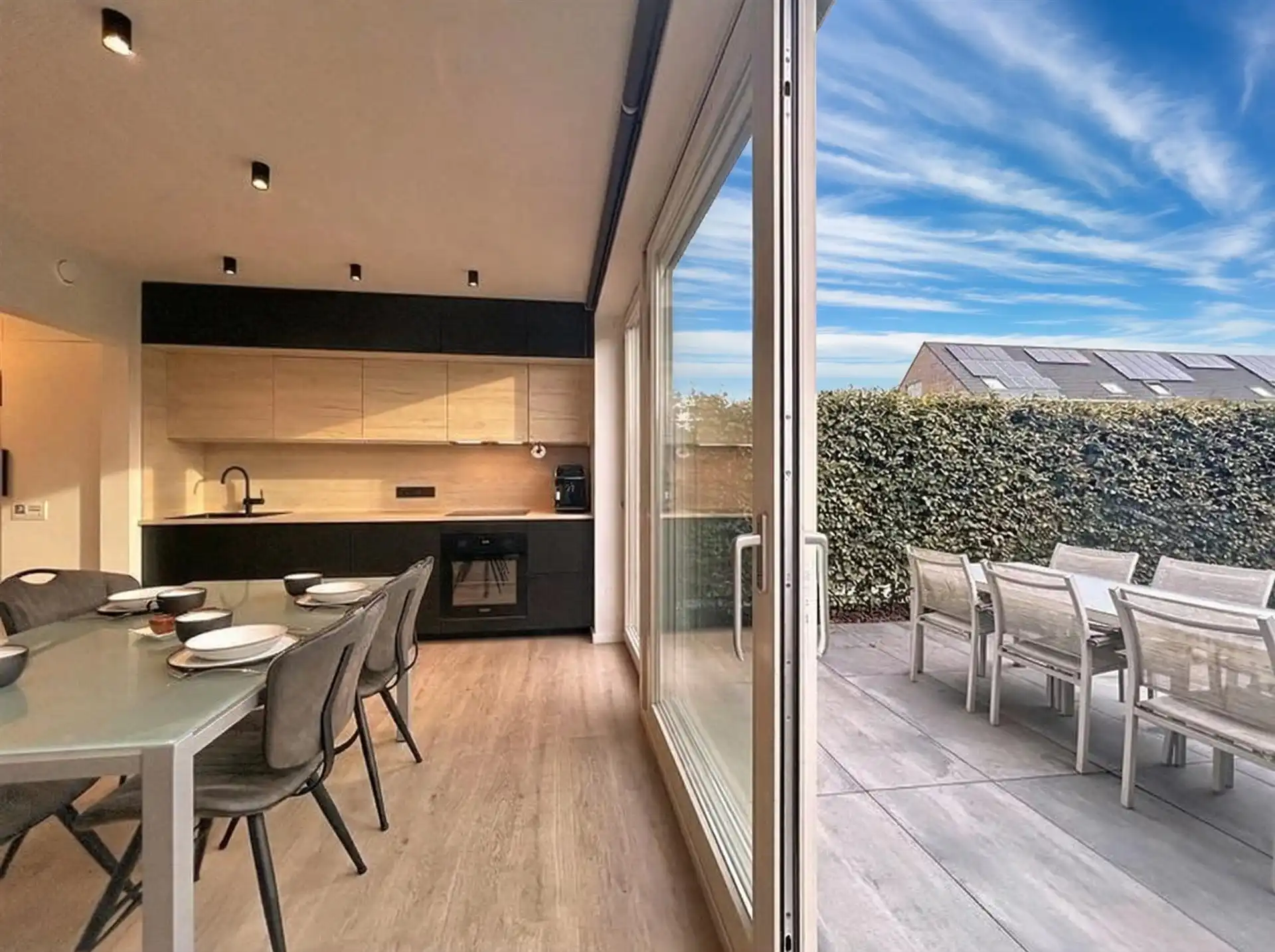 Recente woning met 4 slk en autostaanplaats op toplocatie foto 2