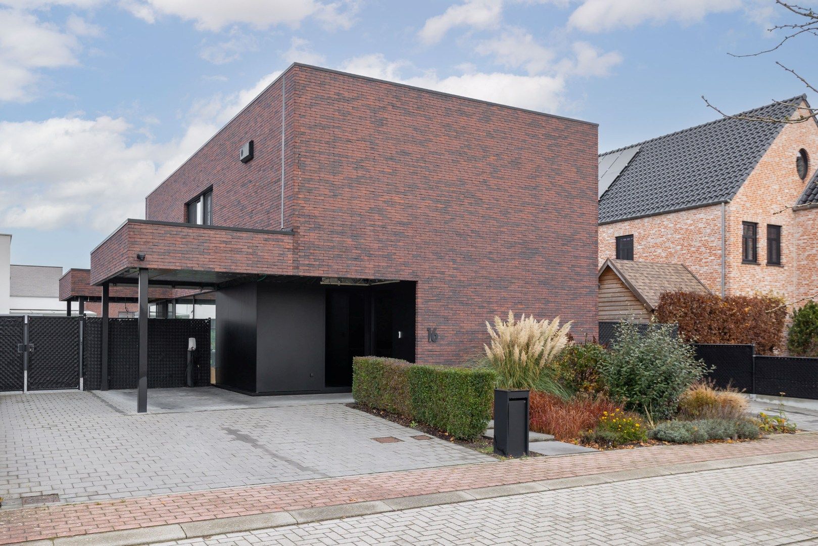 Prachtige, instapklare woning te koop! foto 2