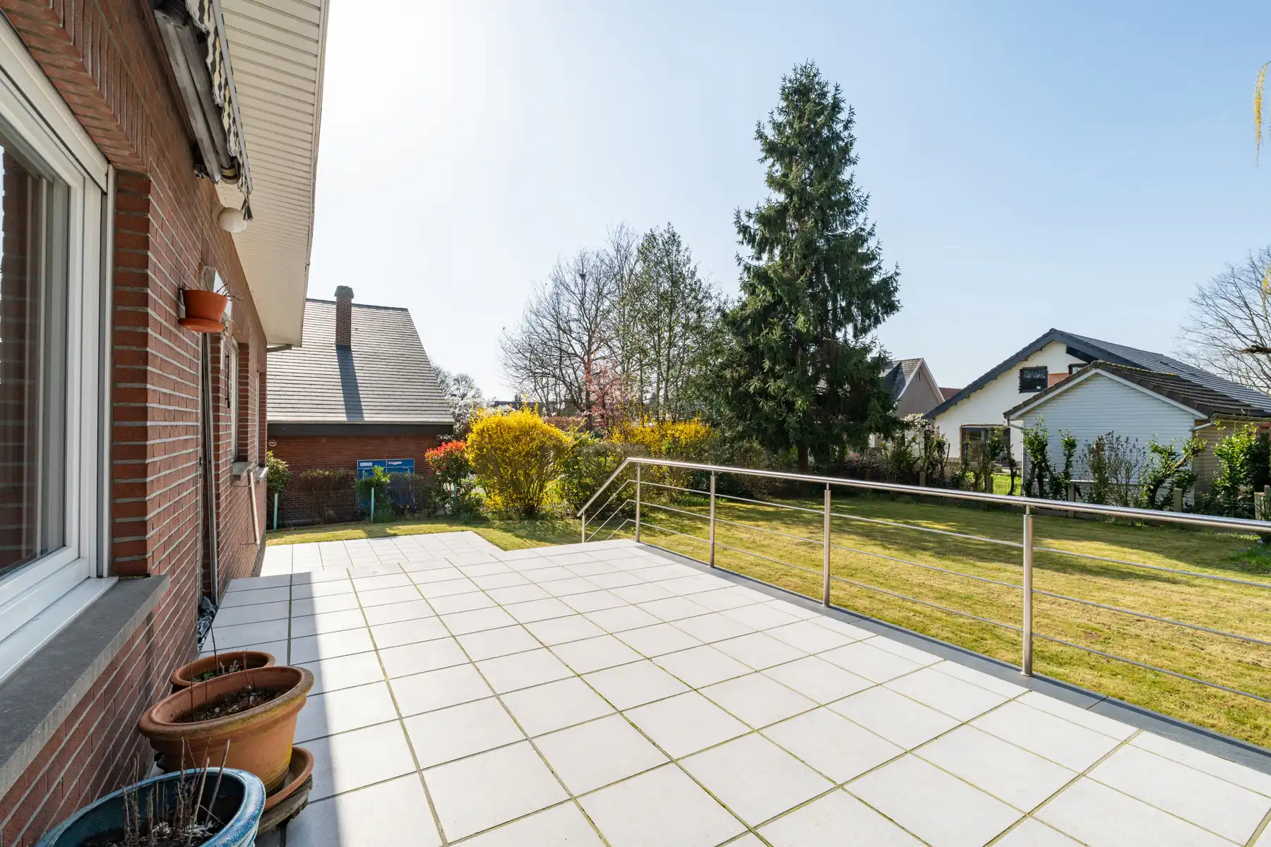 Villa 5 slaapkamers en 2 badkamers in doodlopende straat  foto 9