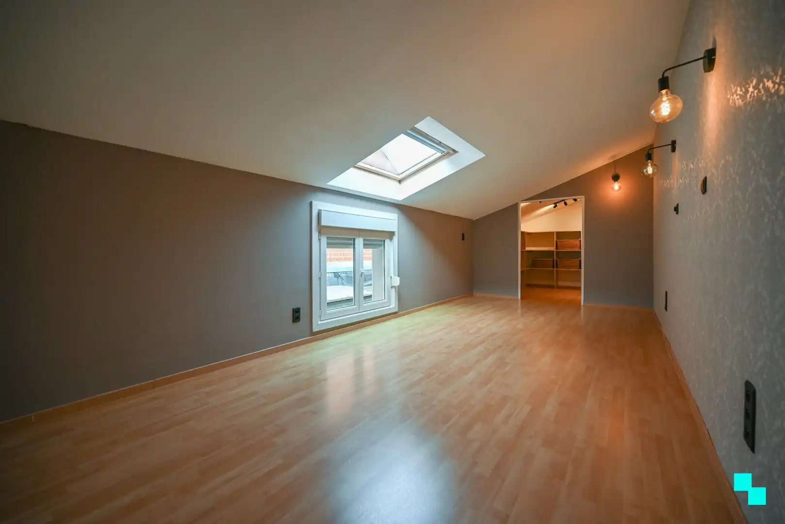 Instapklare gezinswoning in hartje Pittem foto 20