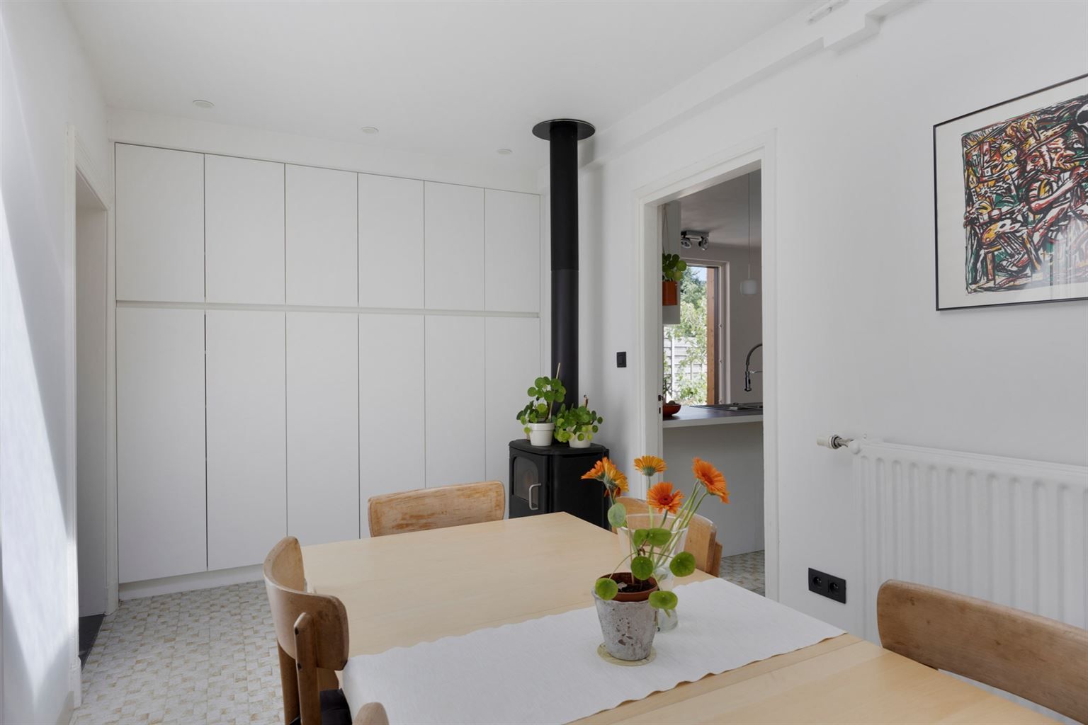 Gerenoveerde stadswoning met 4 slaapkamers en ruime tuin vlakbij het centrum van Maaseik.  foto 5