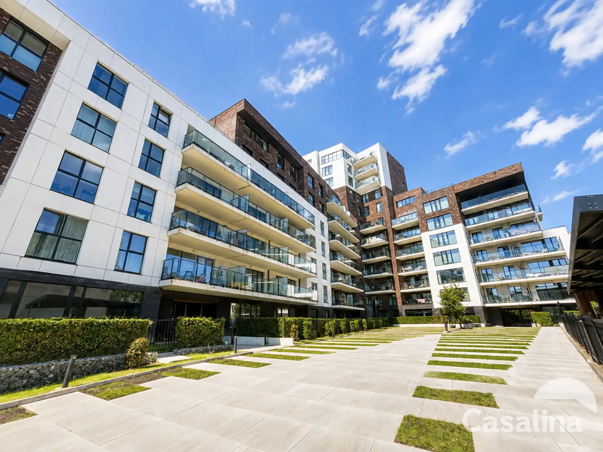 Prachtige appartement (102m²) met terras en parking foto 12