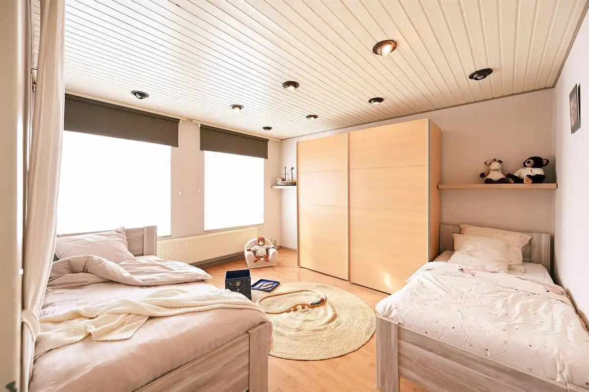Bel-etage in zeer fijne woonwijk foto 10