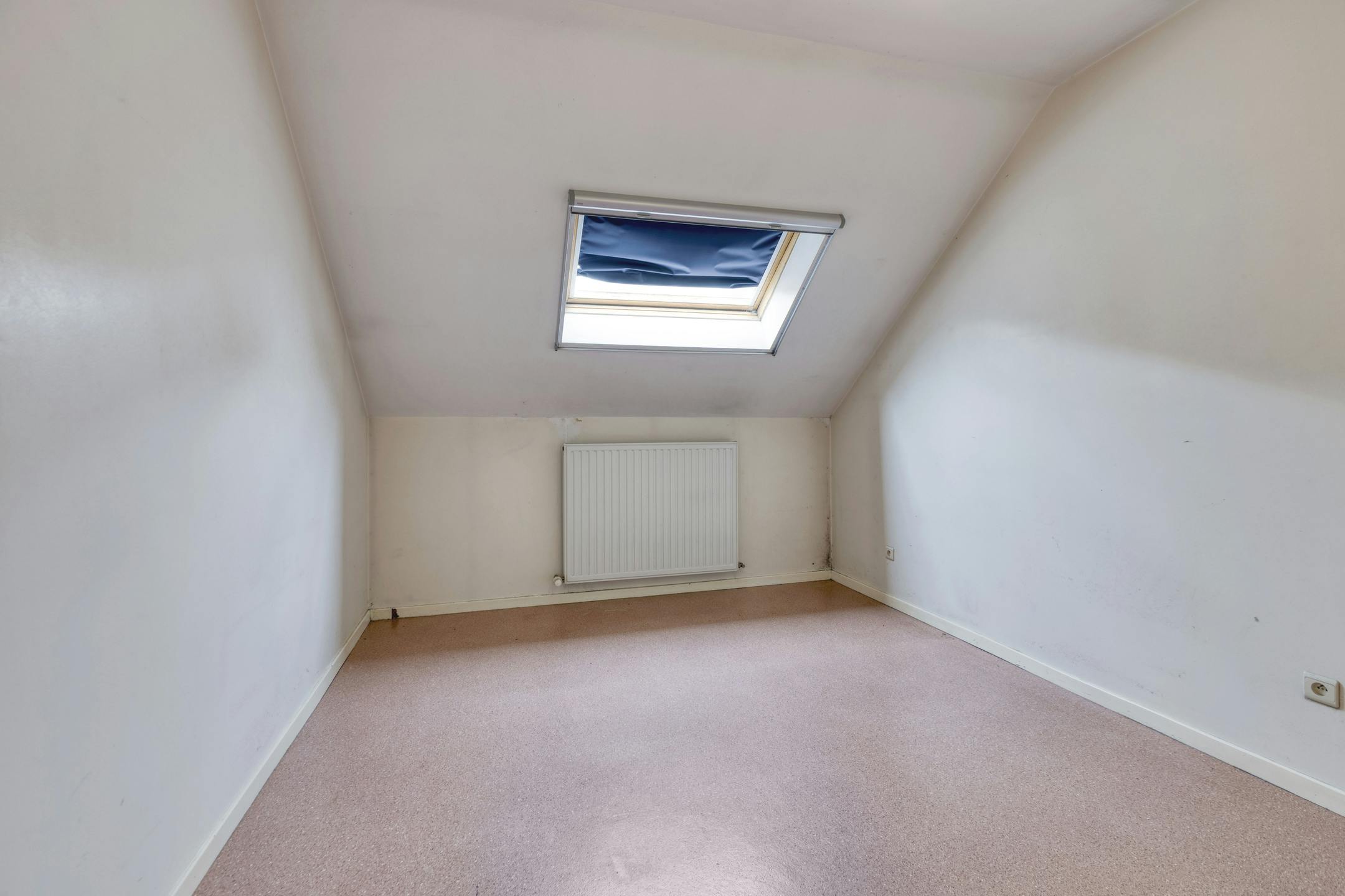 Opbrengsteigendom met 2 appartementen en hangaar te Lummen foto 39