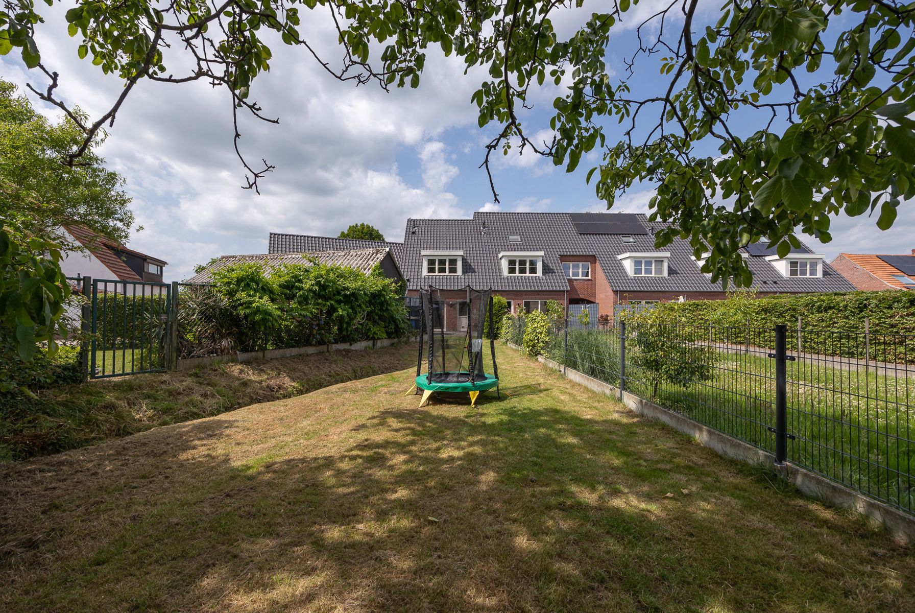 Recente energiezuinige woning met 3 slaapkamers en zuid georiënteerde tuin. foto 14