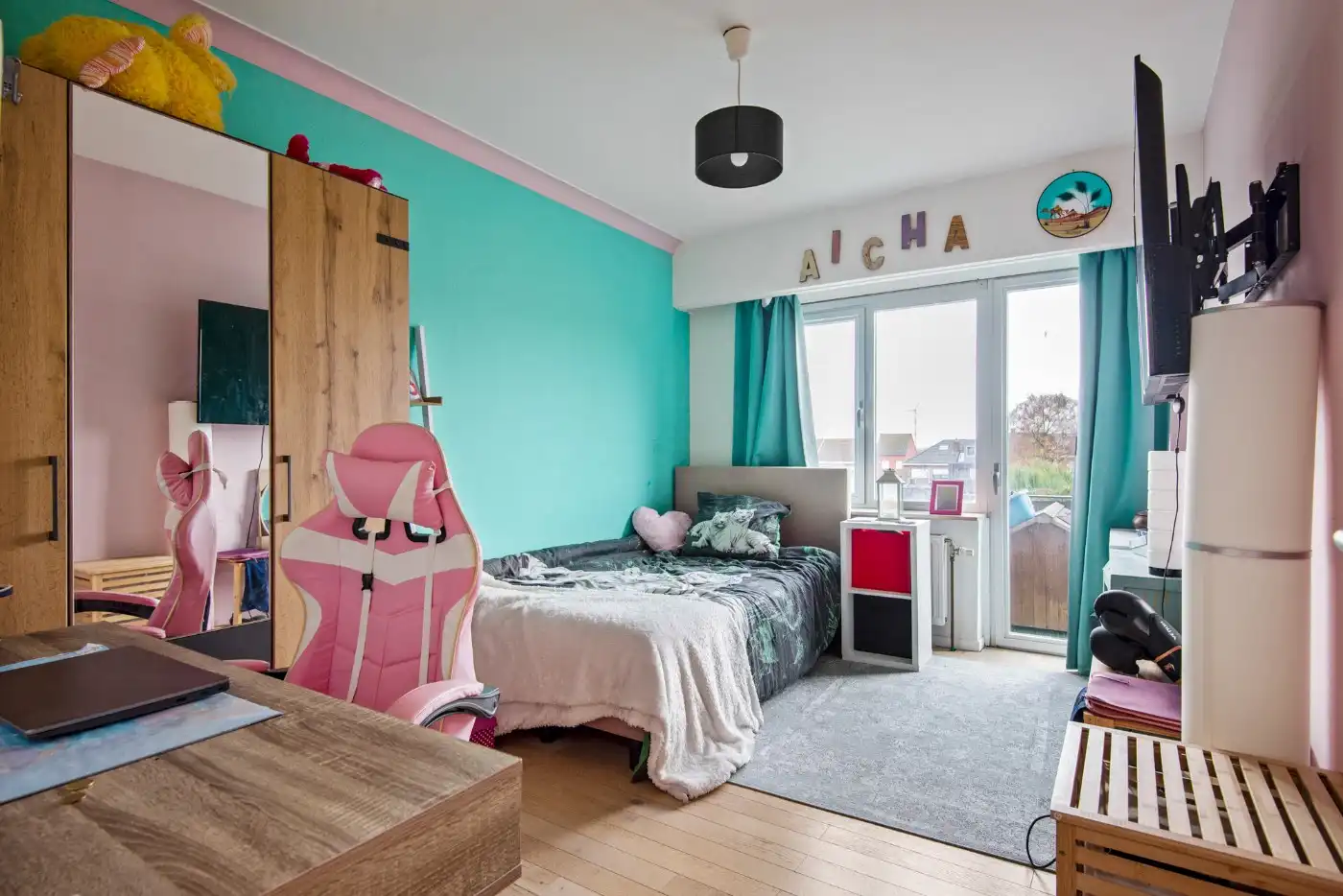 Tof, ruim app. op 2e verd. met 3 slpk. en garage foto 11