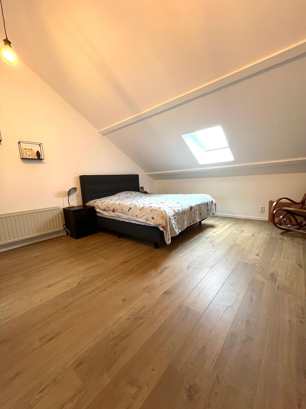 Instapklare woning met loftgevoel! foto 15