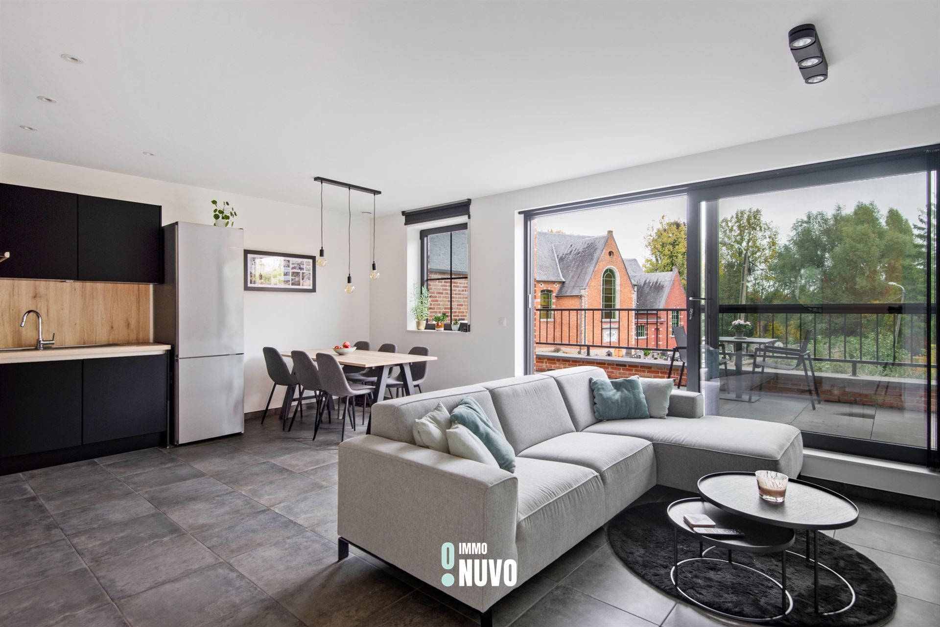 Recent appartement van 2021 - enkel eigenaars in het gebouw foto 3