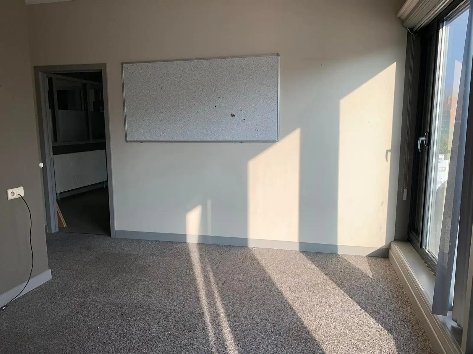 Kantoor gebouw centrum Westmeerbeek foto 5