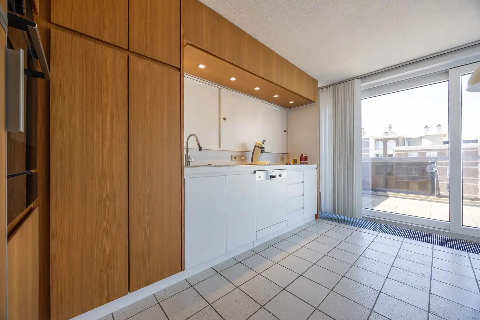 Exclusief duplex penthouse met 4 slpk en zonnige terrassen pal aan zee foto 7